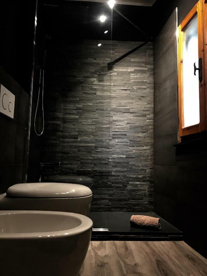 Lovely Apt Really Downtown - Free Private Parking Included! - Genova Esterno foto