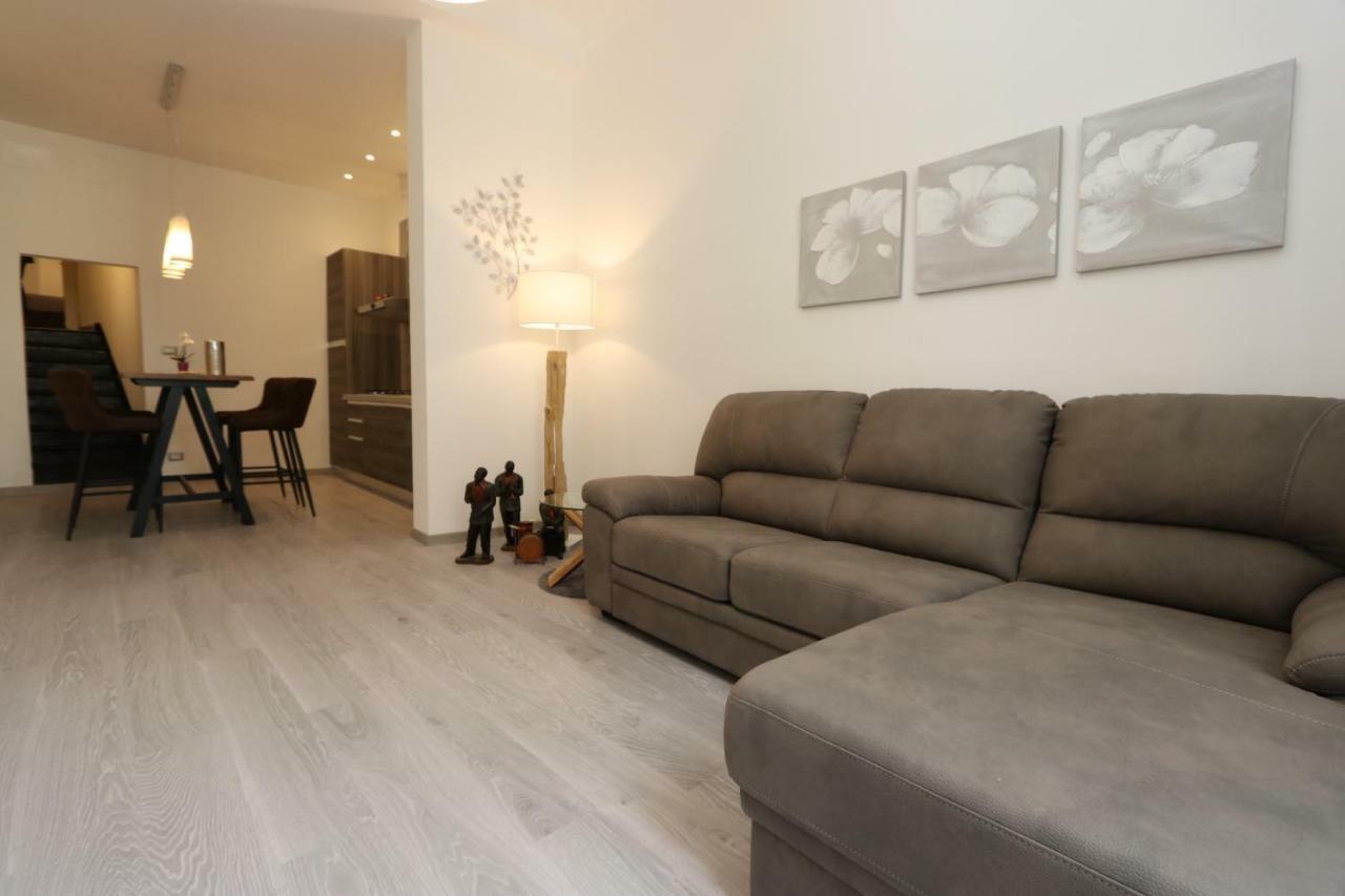Lovely Apt Really Downtown - Free Private Parking Included! - Genova Esterno foto